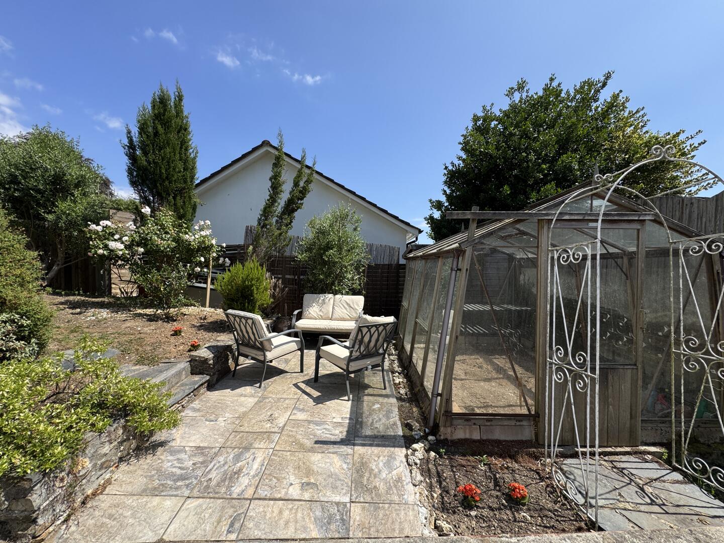 Comprigney Hill, Truro